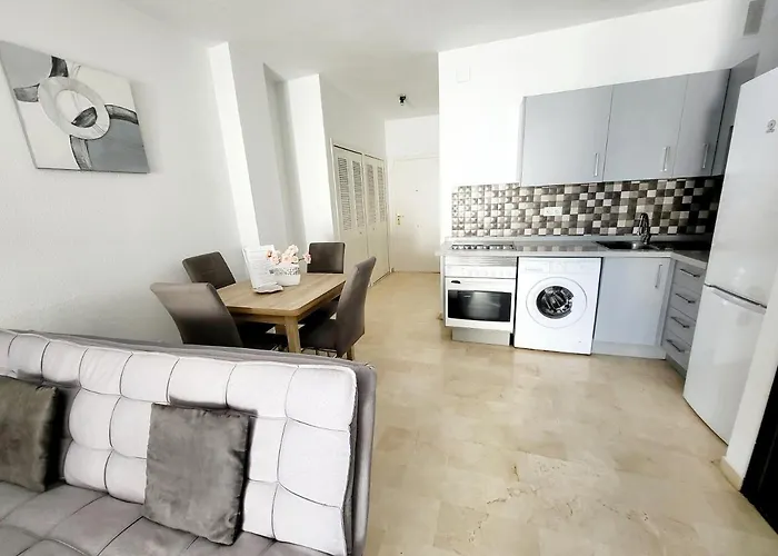 Sea Sun And Lejlighed